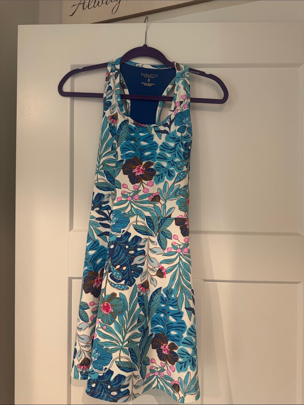 Lilly Pulitzer Blue & White Tropical  Luxletic dress with matching shorts. - Picture 3 of 7